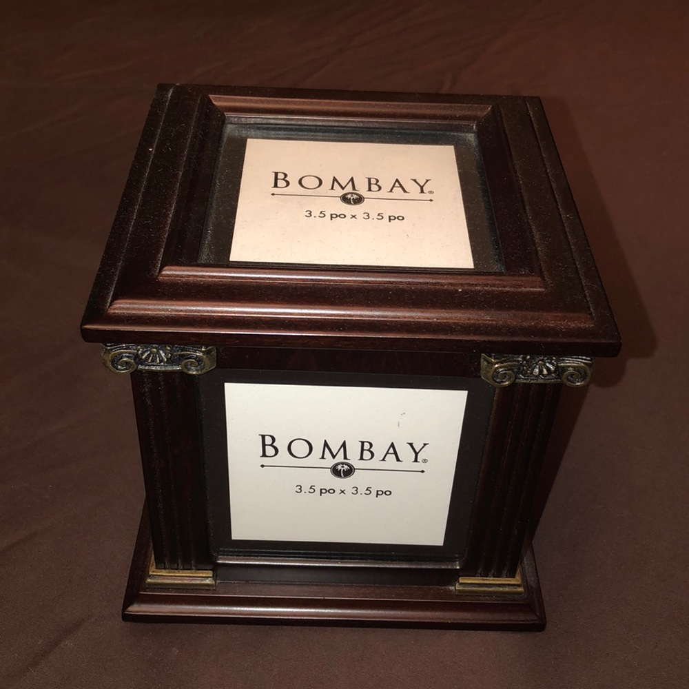 NWOT Bombay Storage Box